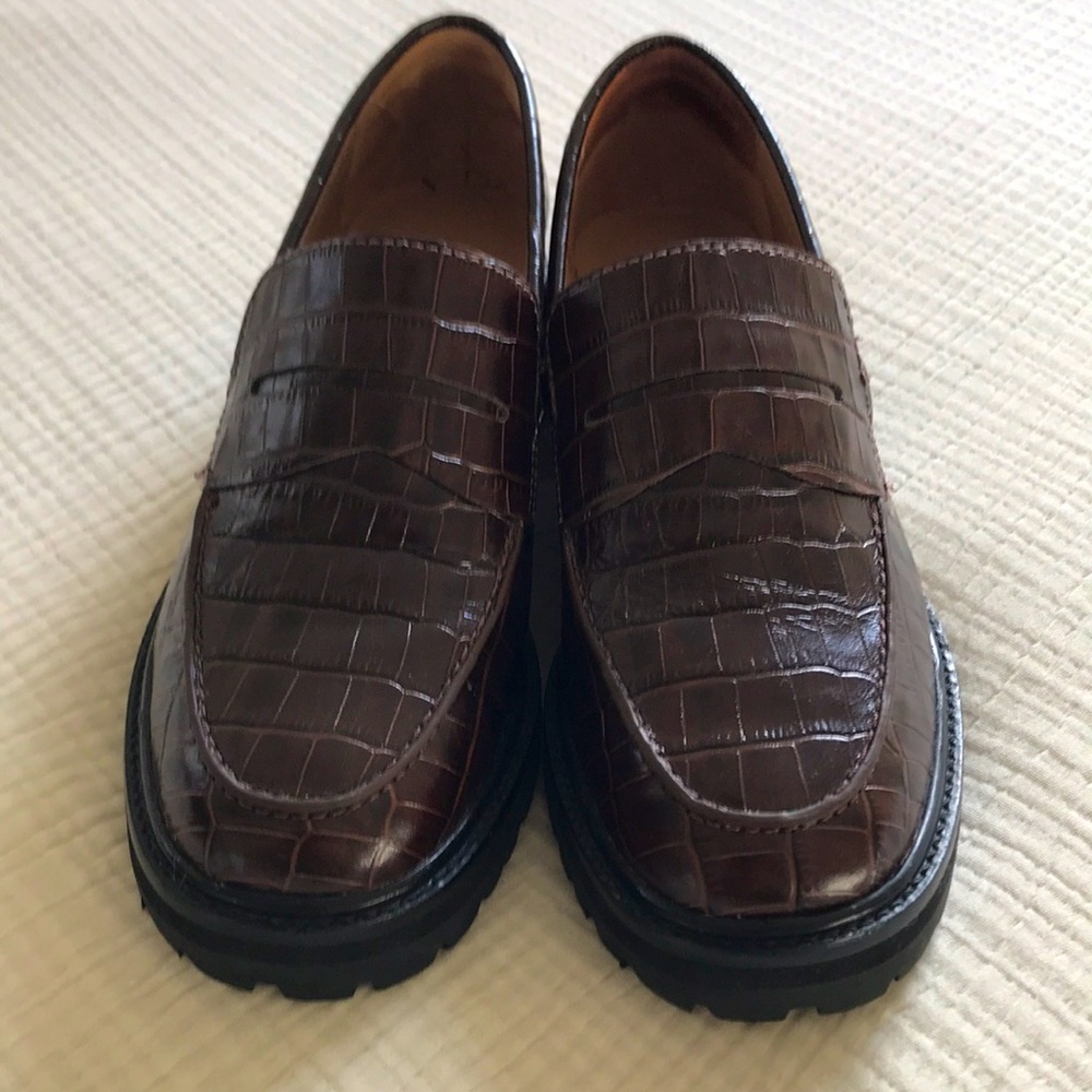Everlane Lug Loafer in Brown Croc